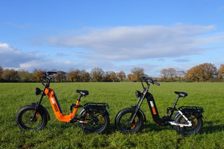 Gamme vélos électriques Agricyles CR20 orange et noir